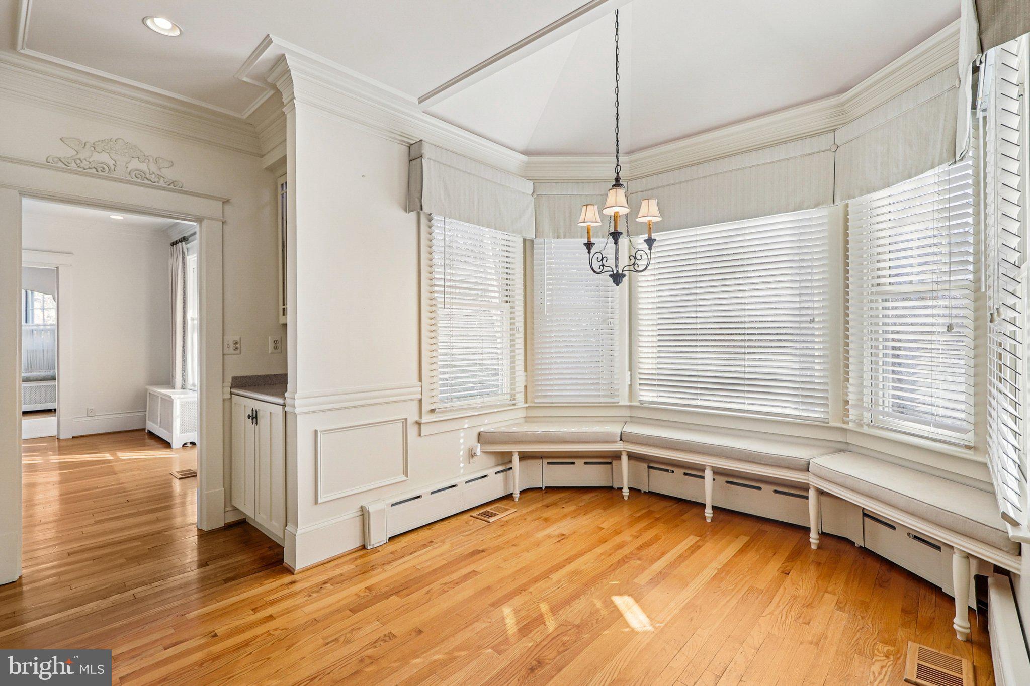 1922 South Arlington Ridge Road Arlington, VA 22202 - Photo 26 of 89