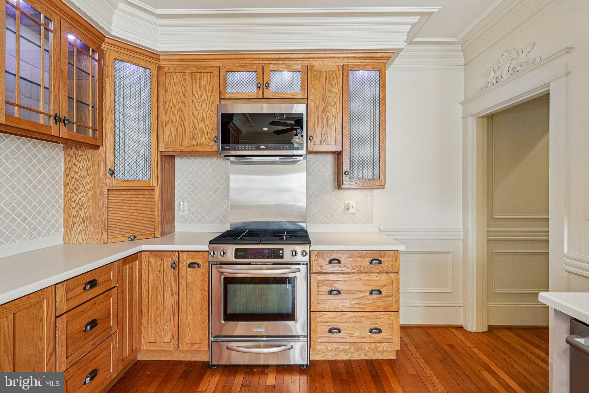 1922 South Arlington Ridge Road Arlington, VA 22202 - Photo 28 of 89