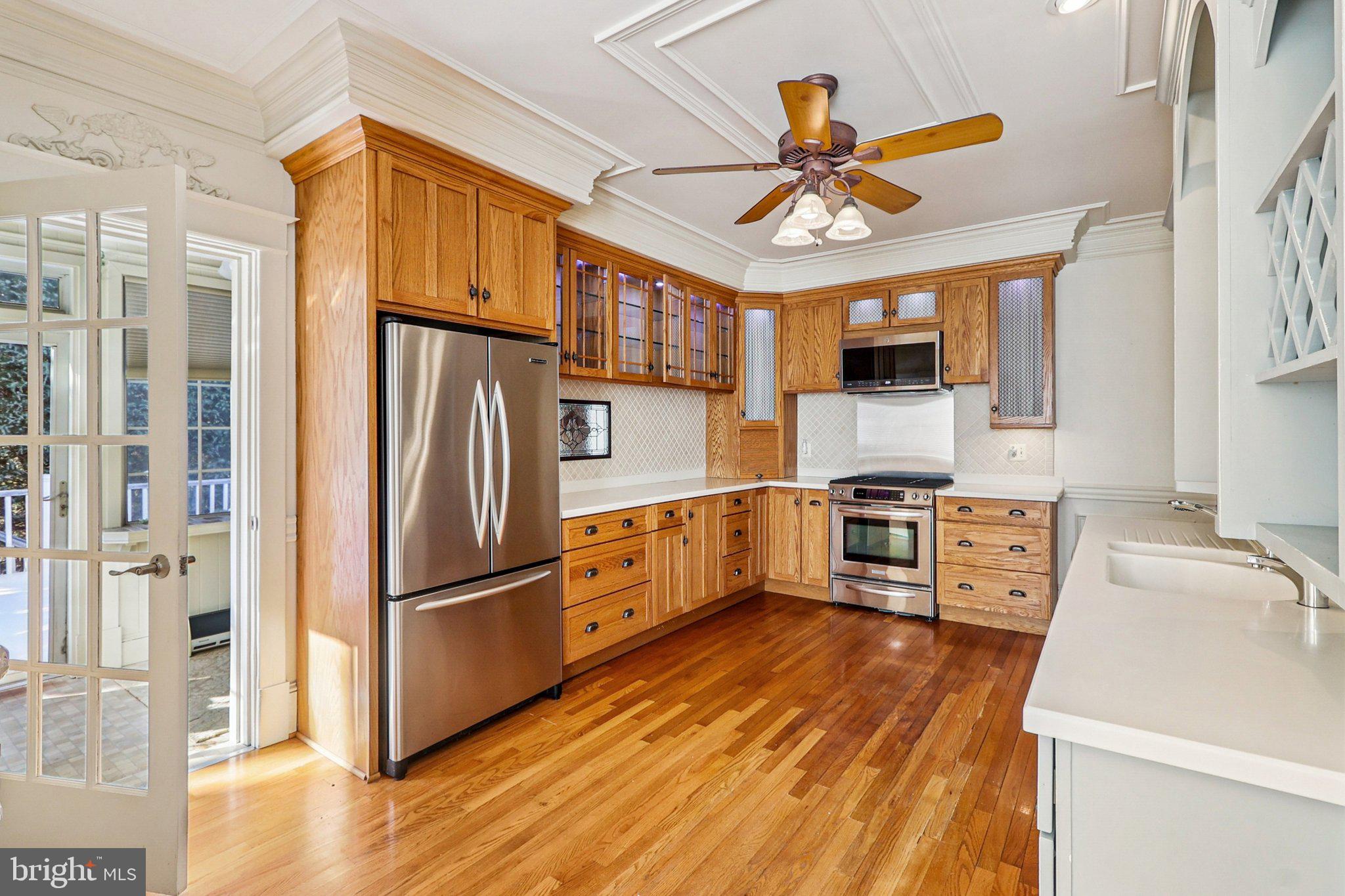 1922 South Arlington Ridge Road Arlington, VA 22202 - Photo 29 of 89