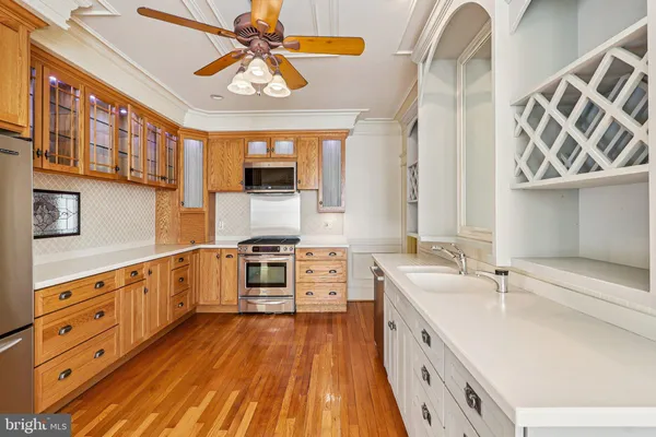 $1,995,000 | 1922 South Arlington Ridge Road, Arlington, VA 22202