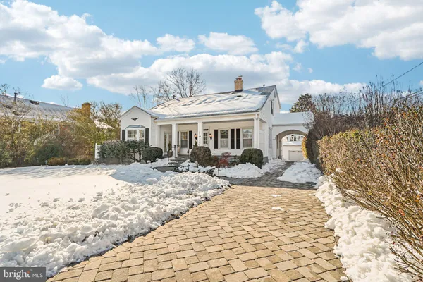 $1,995,000 | 1922 South Arlington Ridge Road, Arlington, VA 22202