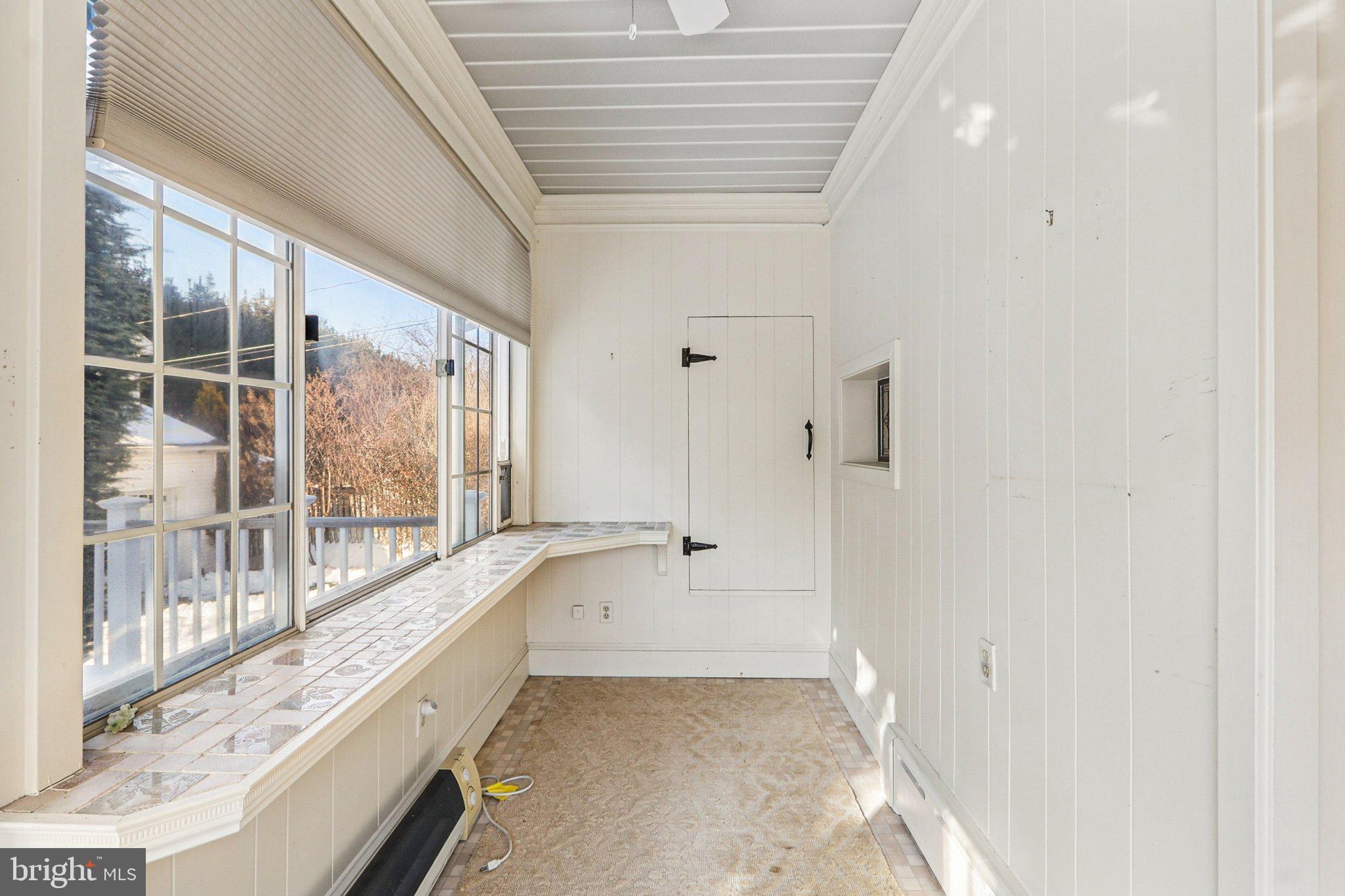 1922 South Arlington Ridge Road Arlington, VA 22202 - Photo 36 of 89