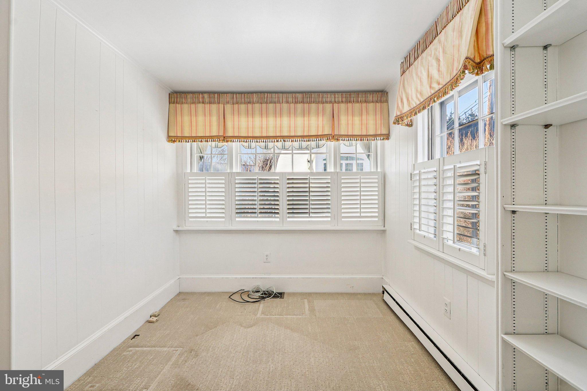 1922 South Arlington Ridge Road Arlington, VA 22202 - Photo 45 of 89