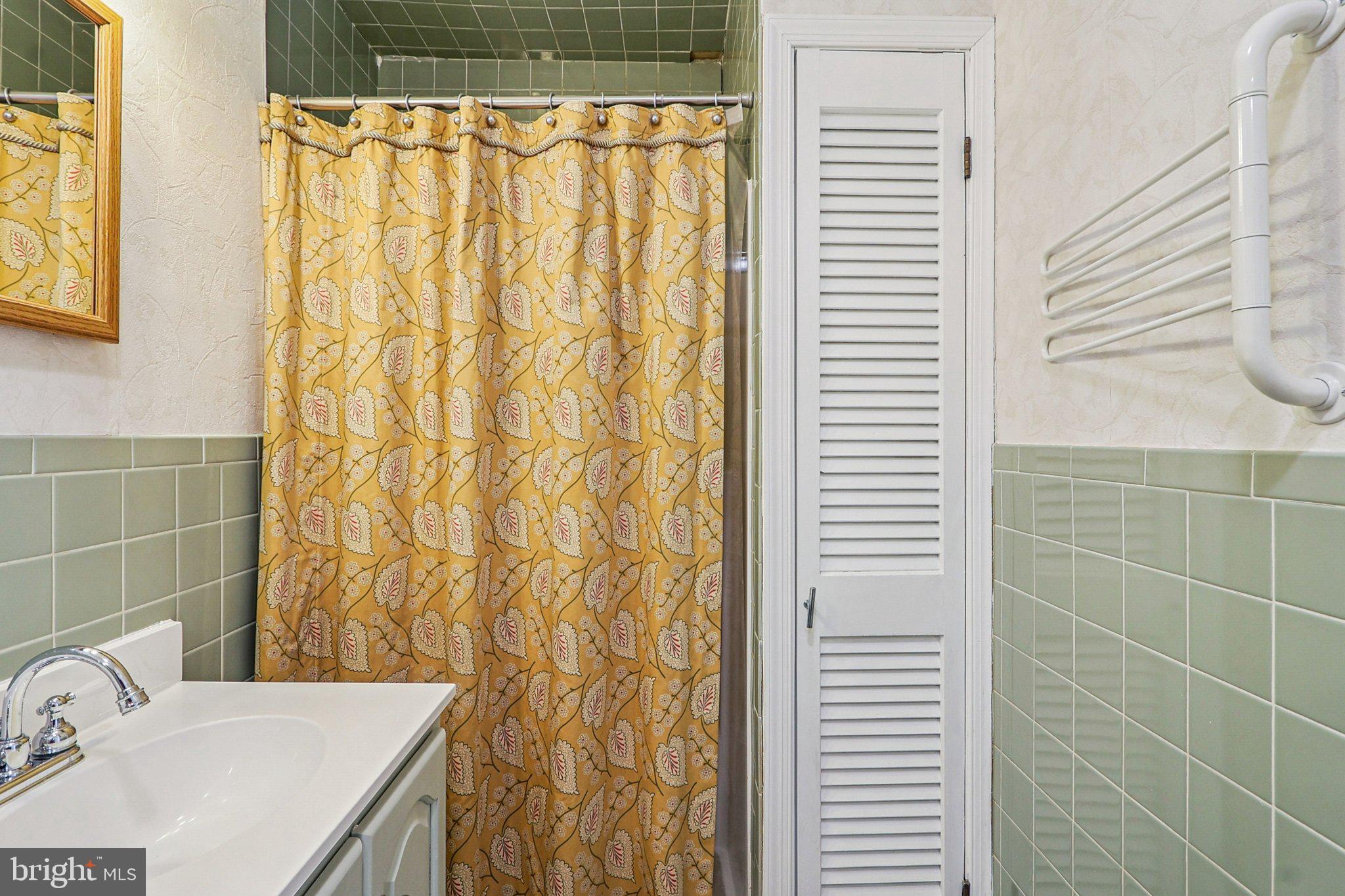 1922 South Arlington Ridge Road Arlington, VA 22202 - Photo 47 of 89