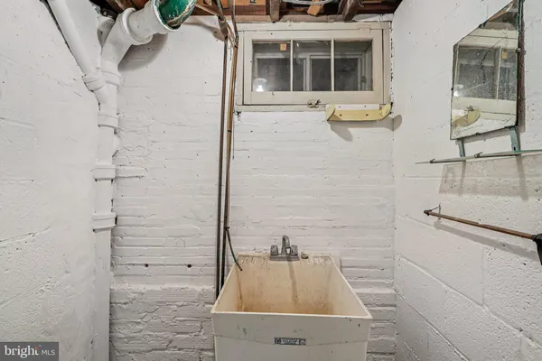 $1,995,000 | 1922 South Arlington Ridge Road, Arlington, VA 22202