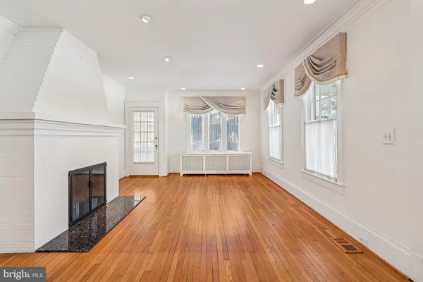 $1,995,000 | 1922 South Arlington Ridge Road, Arlington, VA 22202