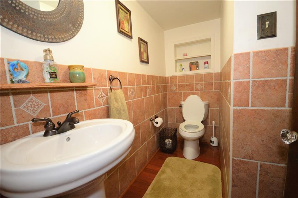 285 Ridge Road Valencia, PA 16059 - Photo 12 of 25 powder room main level