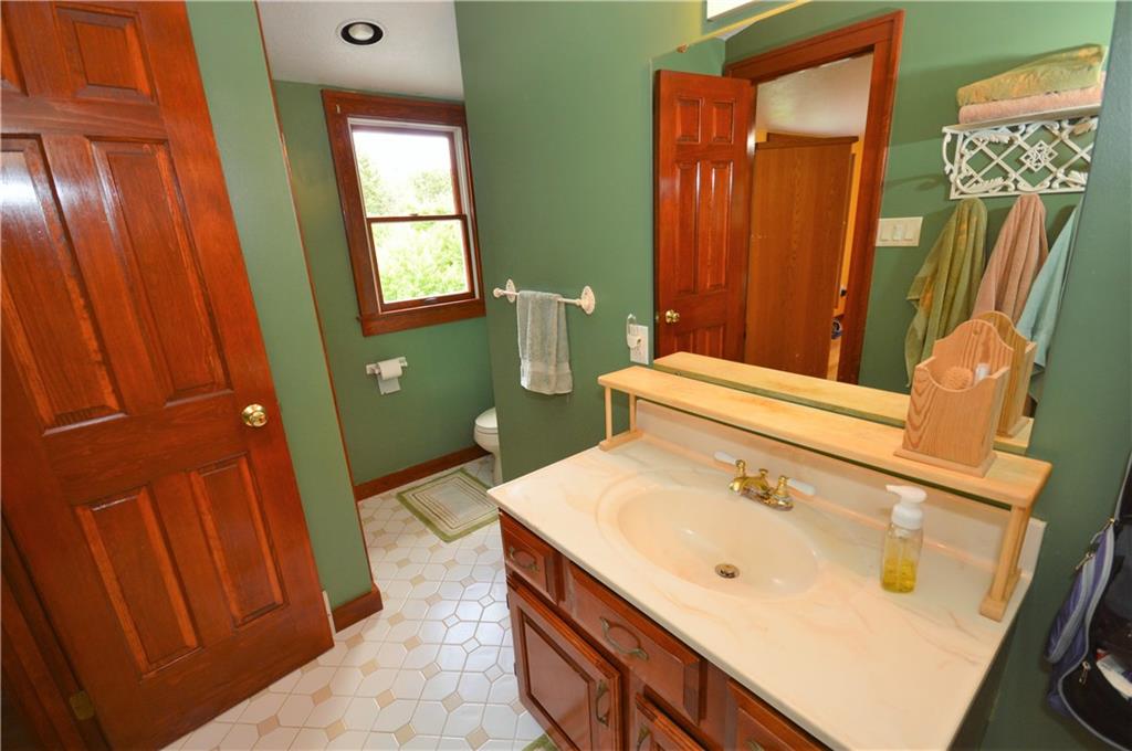 285 Ridge Road Valencia, PA 16059 - Photo 15 of 25 master bath