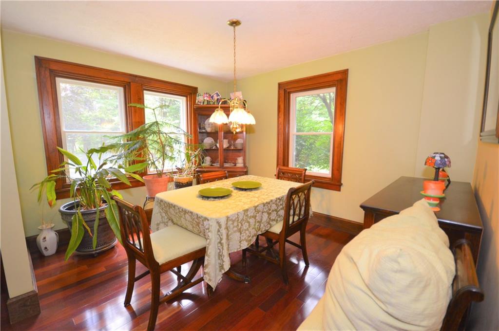 285 Ridge Road Valencia, PA 16059 - Photo 5 of 25 dining area