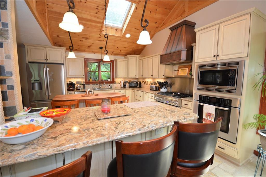 285 Ridge Road Valencia, PA 16059 - Photo 8 of 25 Back island in kitchen lots of cabinet space