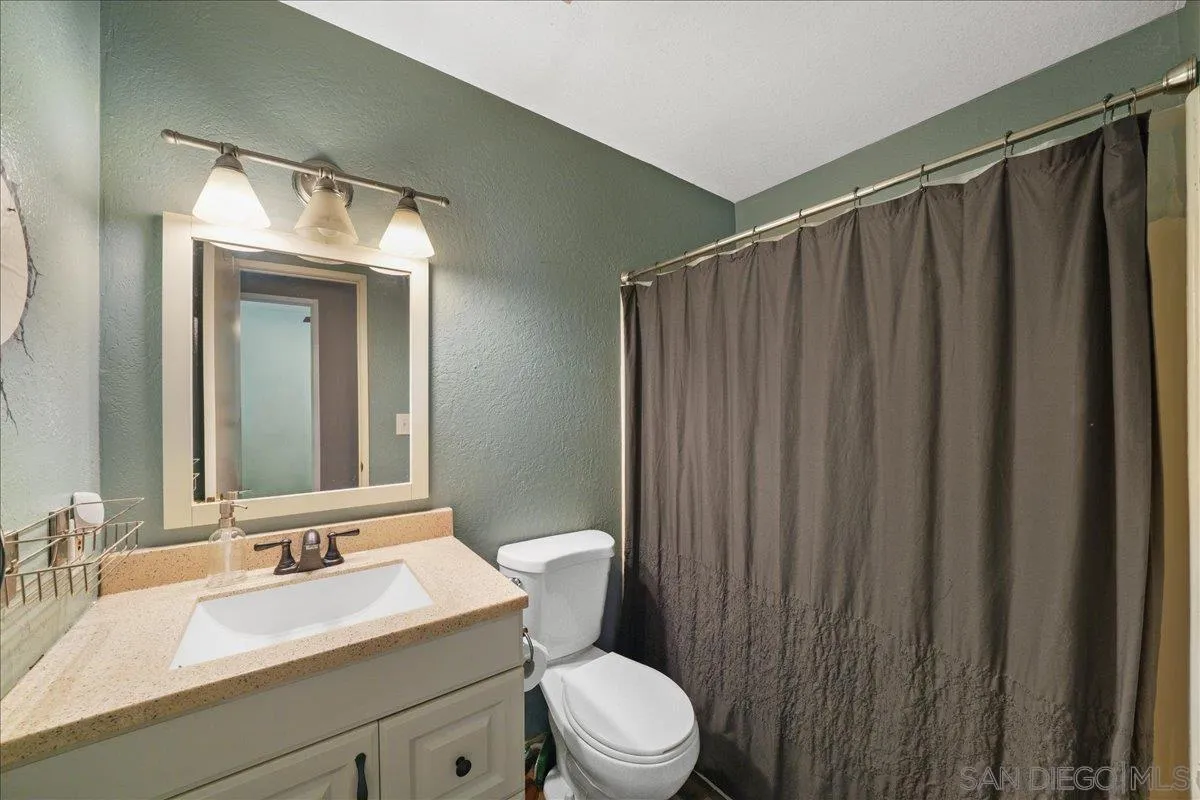 9401 Lake Canyon Road Santee, CA 92071 - Photo 20 of 36 Gallery Image 20