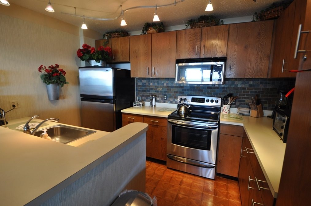23 Loggers Run Road Maple City, MI 49664 - Photo 2 of 13 1828303-1.JPG