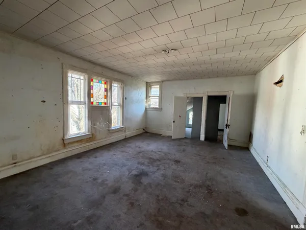 $59,900 | 510 West 3rd Street, Delavan, IL 61734