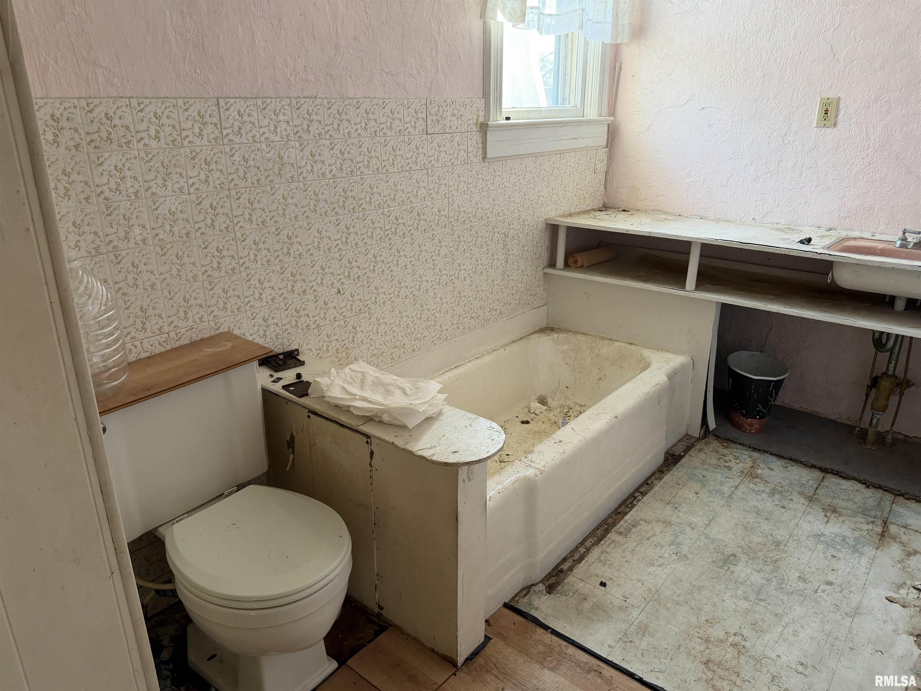 510 West 3rd Street Delavan, IL 61734 - Photo 30 of 33