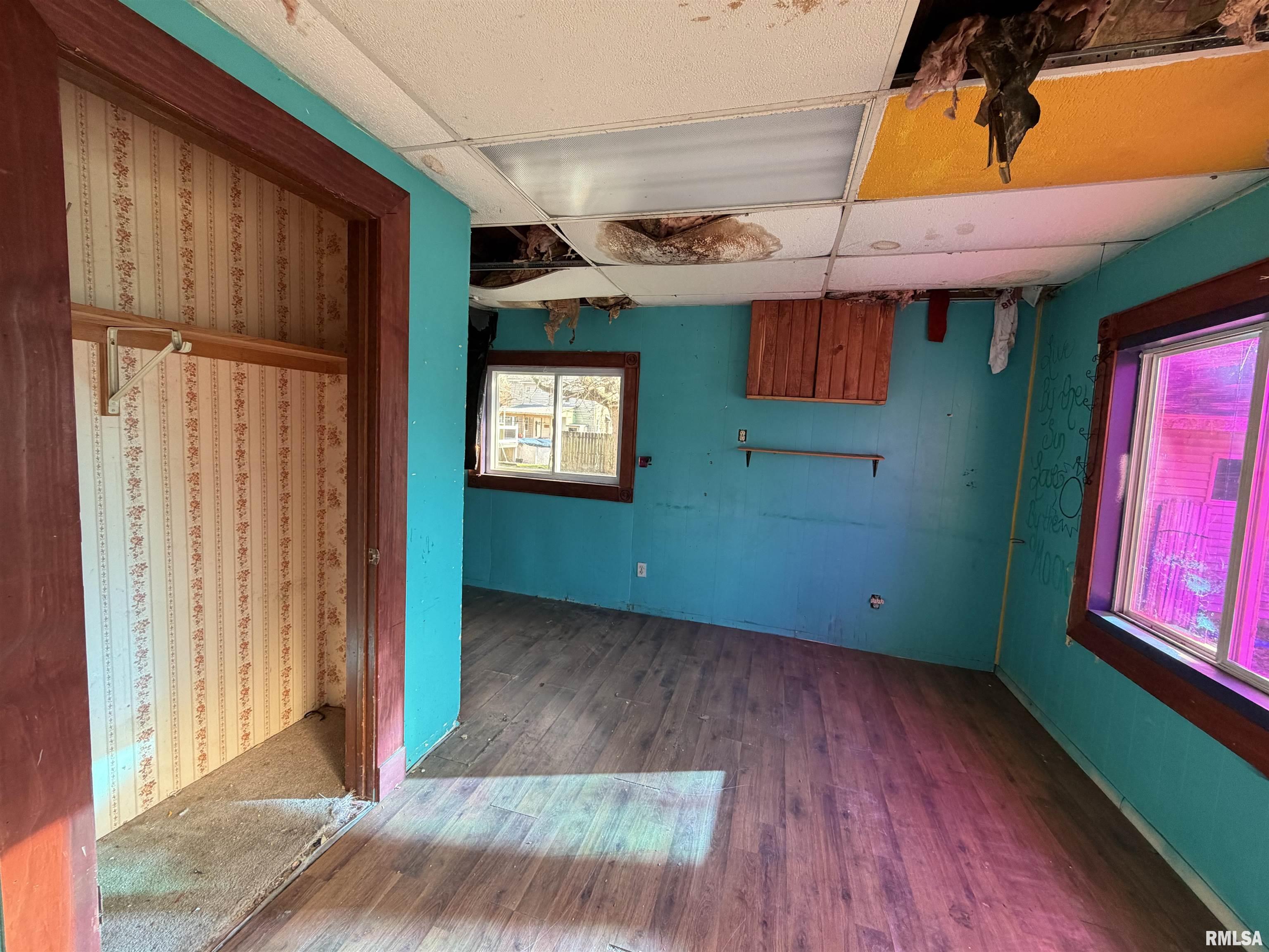 510 West 3rd Street Delavan, IL 61734 - Photo 3 of 33