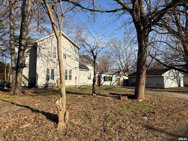 $59,900 | 510 West 3rd Street, Delavan, IL 61734