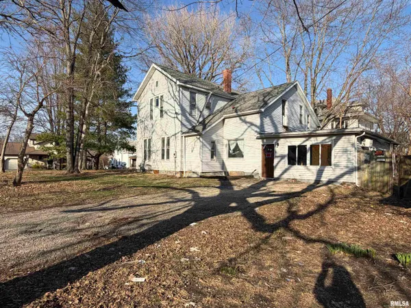 $59,900 | 510 West 3rd Street, Delavan, IL 61734