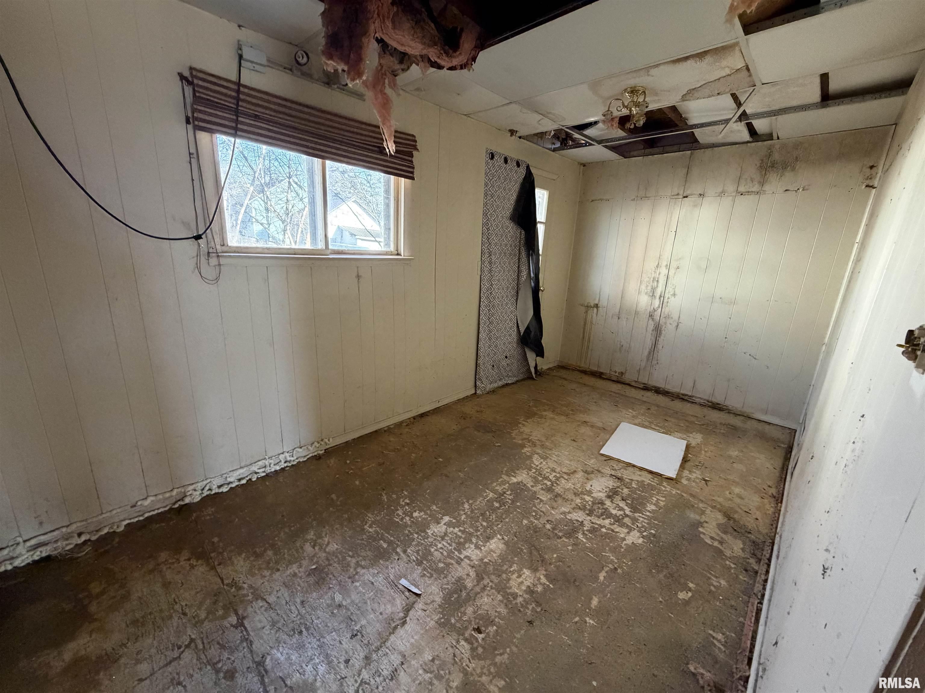 510 West 3rd Street Delavan, IL 61734 - Photo 6 of 33