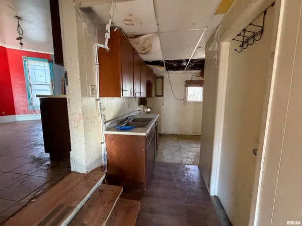 $59,900 | 510 West 3rd Street, Delavan, IL 61734