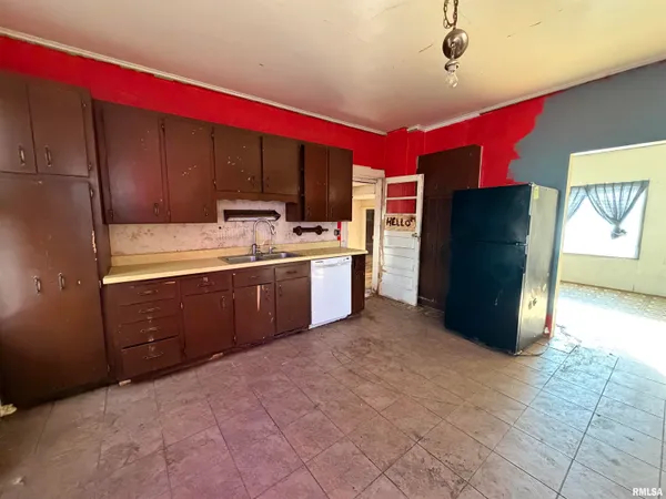 $59,900 | 510 West 3rd Street, Delavan, IL 61734