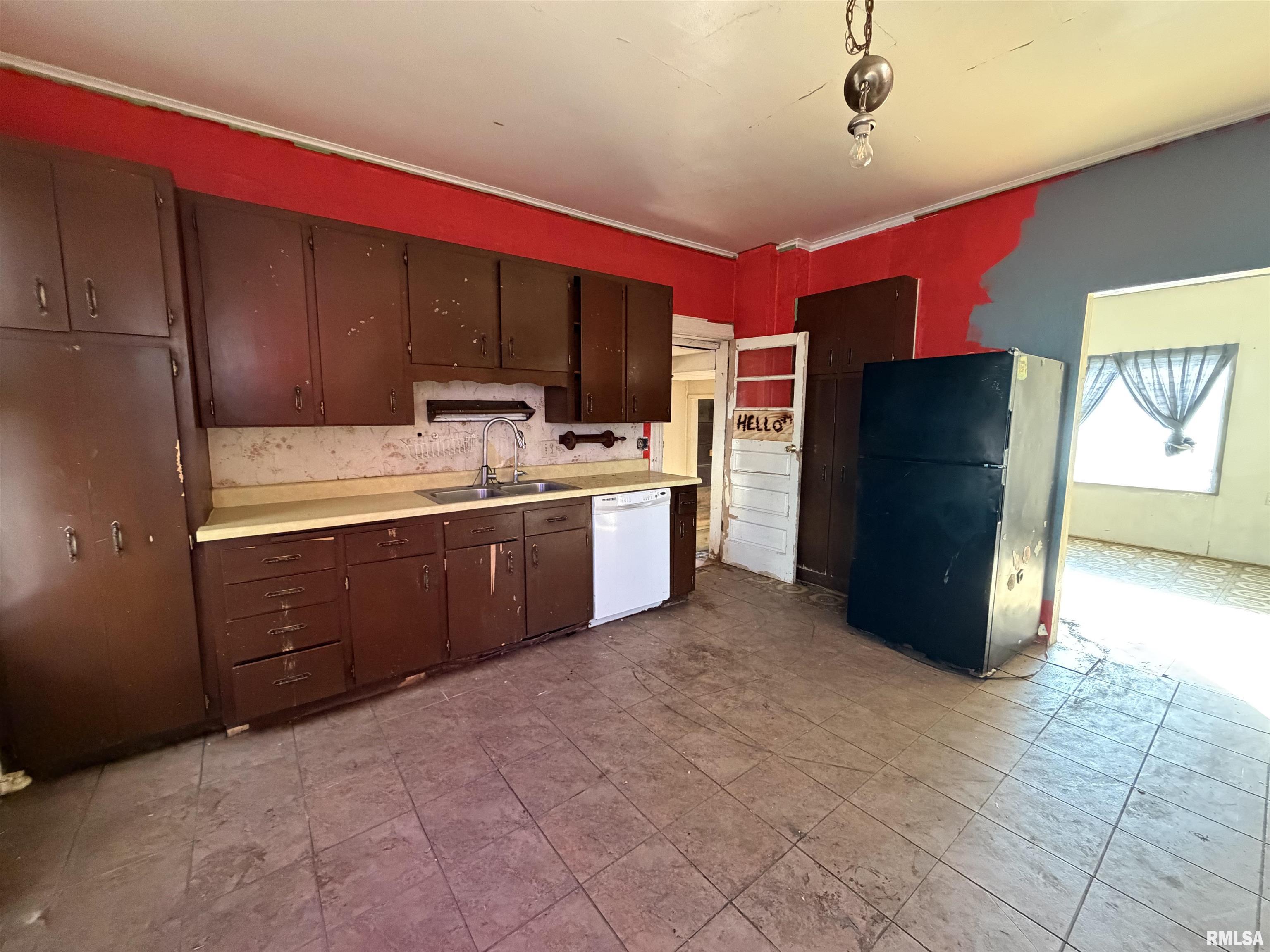 510 West 3rd Street Delavan, IL 61734 - Photo 10 of 33