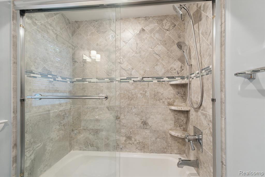 19581 Silver-Spring Street Southfield, MI 48076 - Photo 29 of 40 Gallery Image 29