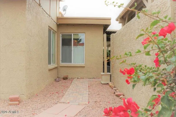 $285,000 | 2436 West Caribbean Lane, Unit 1, Phoenix, AZ 85023