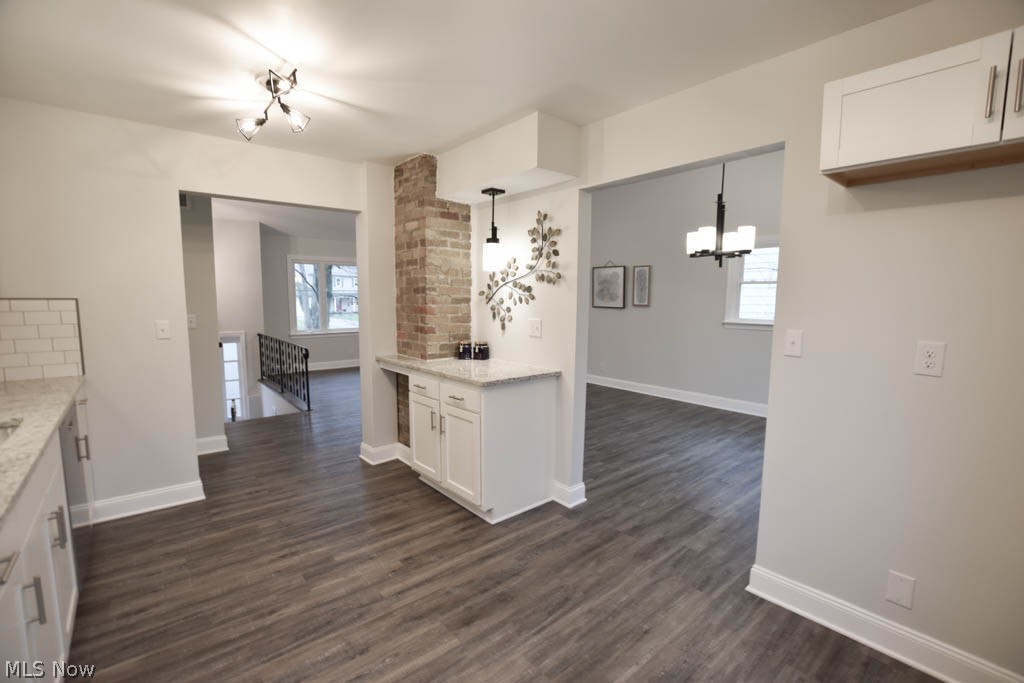 2515 Durand Road Akron, OH 44333 - Photo 8 of 34 Kitchen