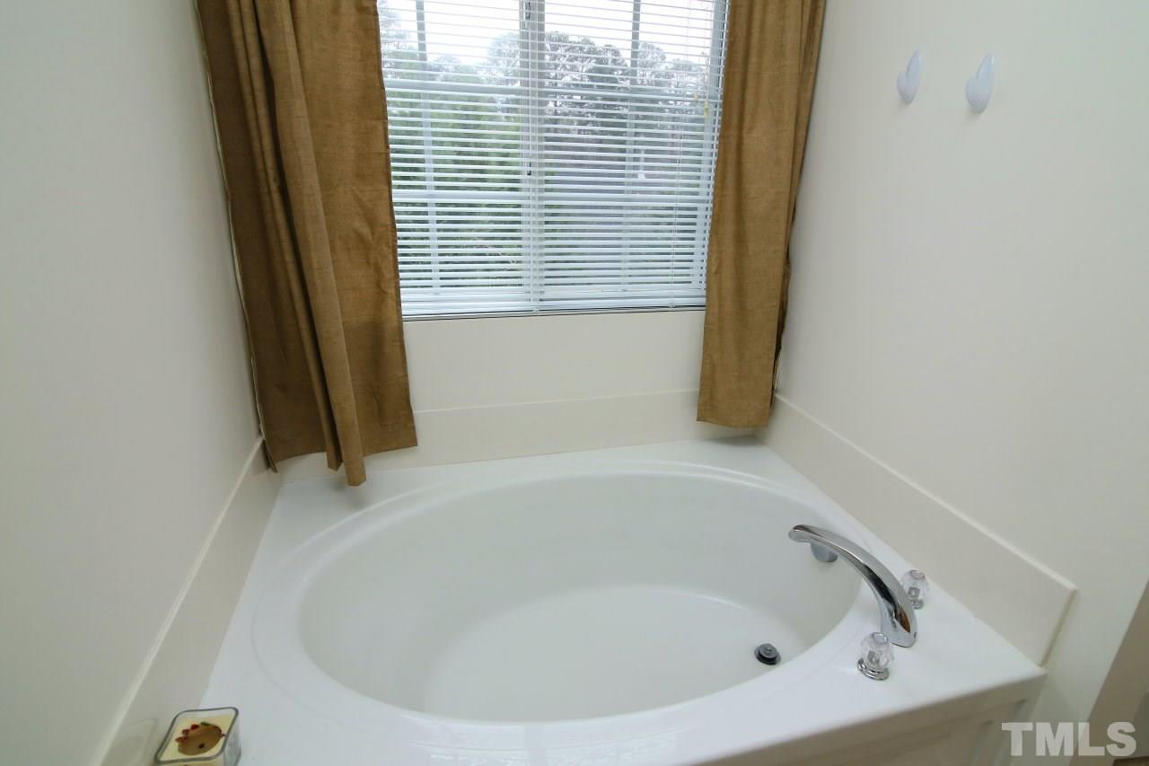 3046 Winding Waters Way Raleigh, NC 27614 - Photo 10 of 17 Gallery Image 10