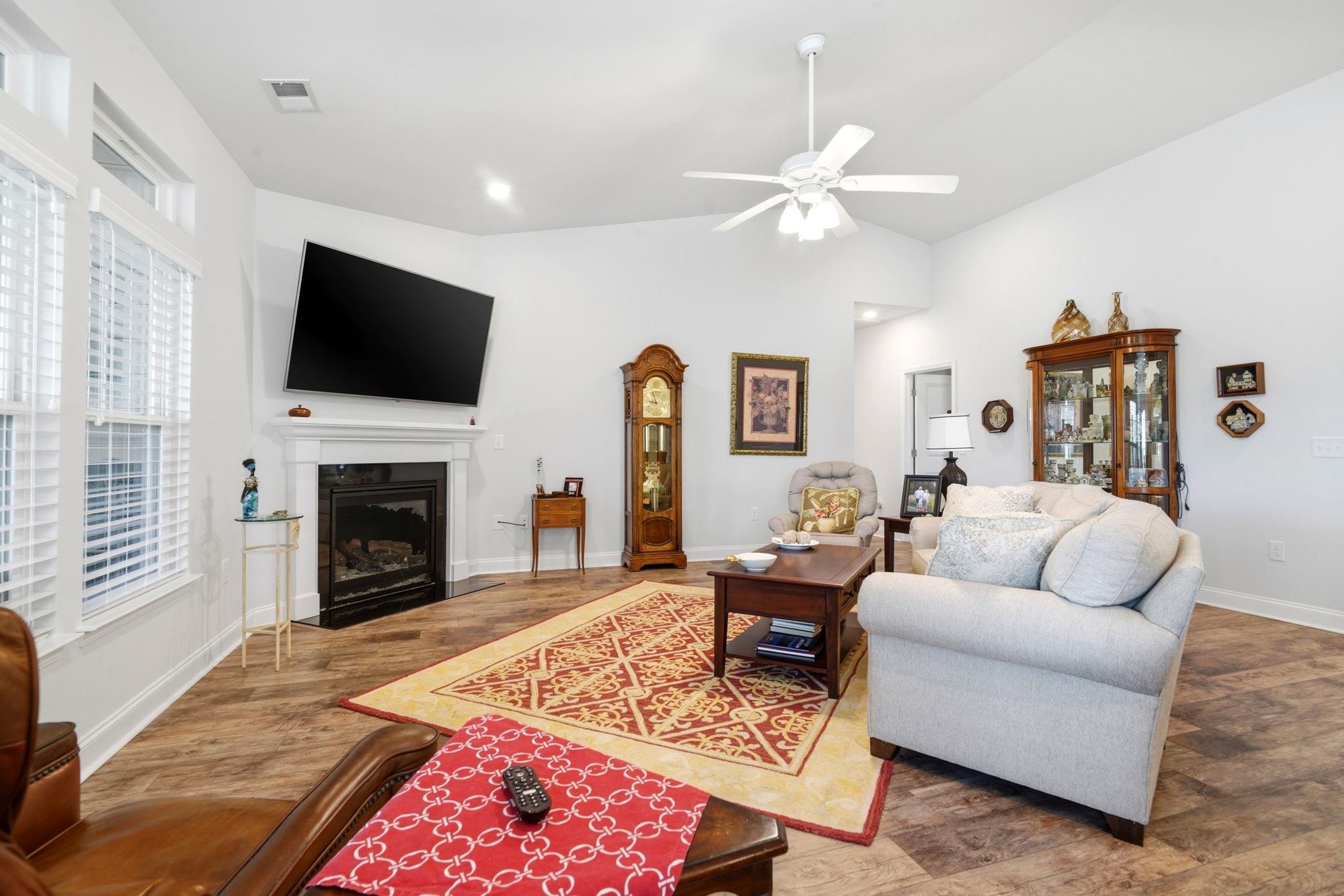 237 Sherwood Drive Murrells Inlet, SC 29576 - Photo 6 of 35