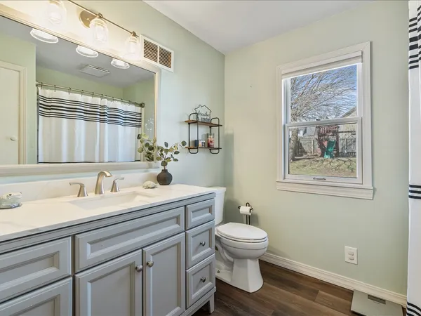 $215,000 | 709 Main Street, Reynolds, IL 61279