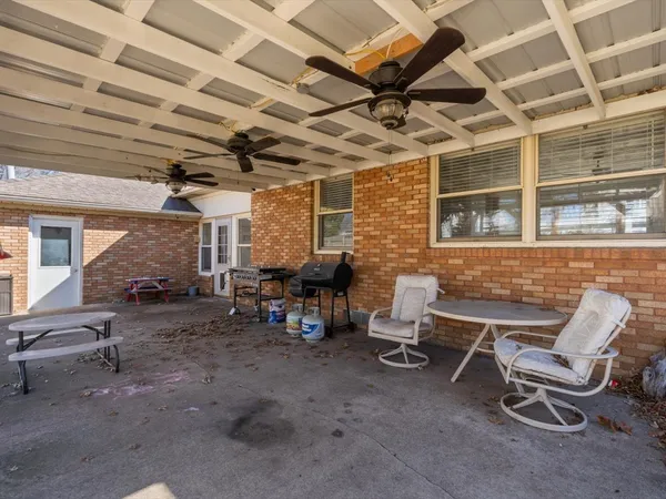 $215,000 | 709 Main Street, Reynolds, IL 61279