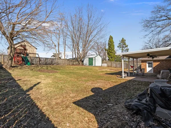 $215,000 | 709 Main Street, Reynolds, IL 61279