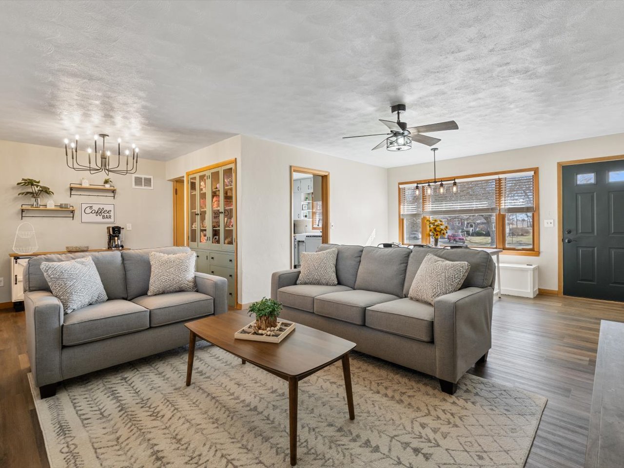 709 Main Street Reynolds, IL 61279 - Photo 7 of 40