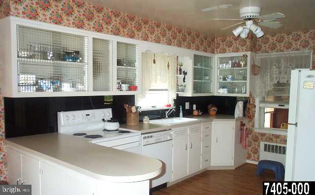 2 Merrin Road York, PA 17402 - Photo 3 of 9 Gallery Image 3