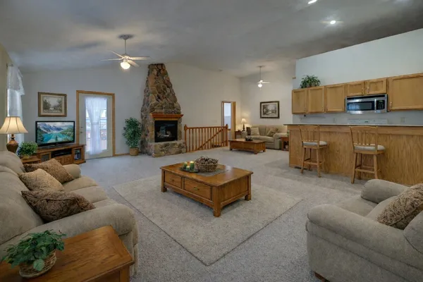 $250,000 | 602 East Madison Avenue, Unit 19, Milton, WI 53563