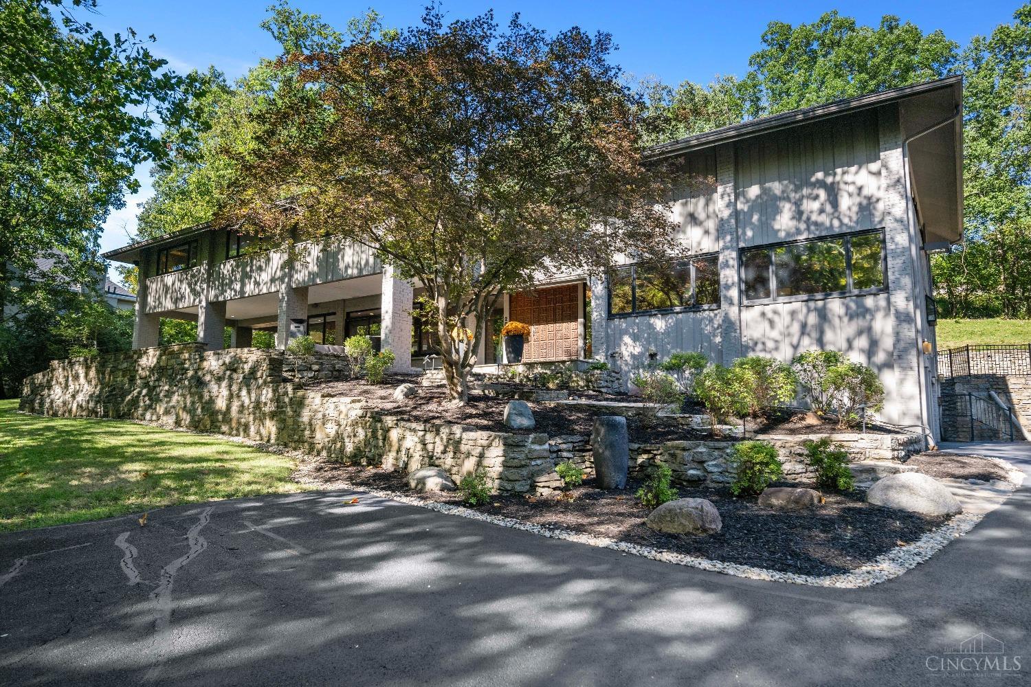 2884 Lower Grandin Road Cincinnati, OH 45208 - Photo 1 of 50 Gallery Image 1