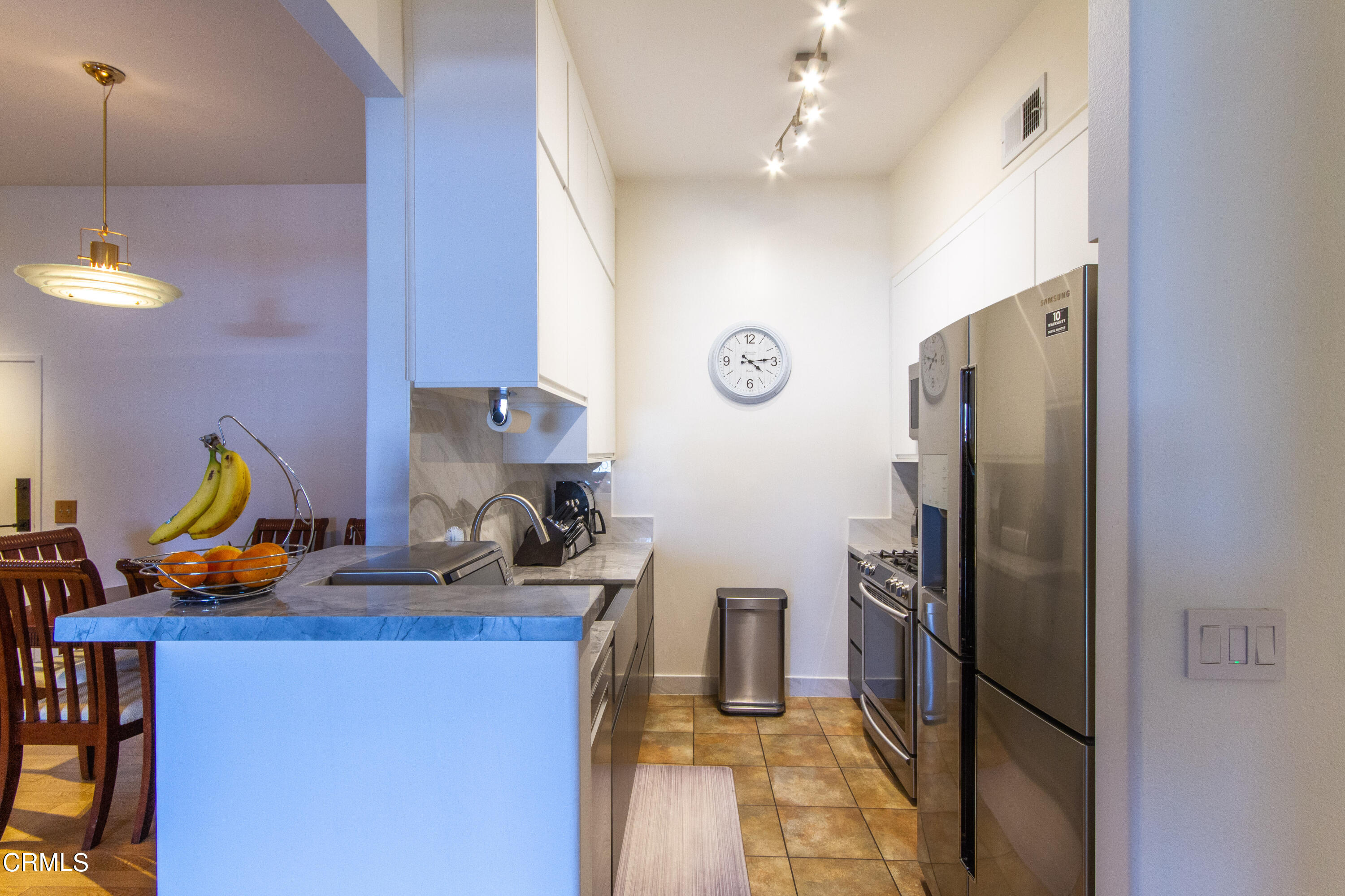 15455 Sherman Way, Unit 20 Van Nuys, CA 91406 - Photo 7 of 21 Edited-0842