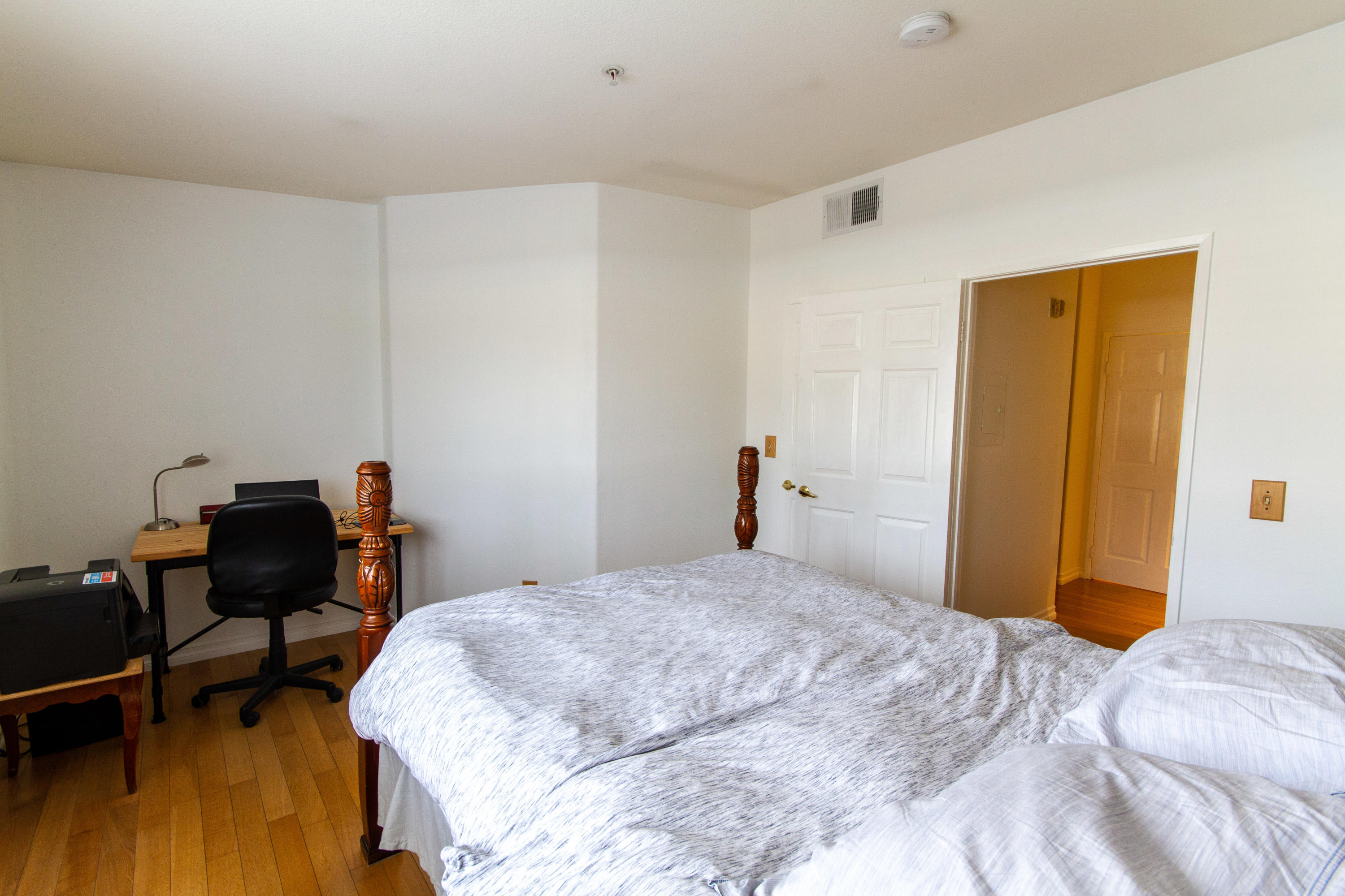 15455 Sherman Way, Unit 20 Van Nuys, CA 91406 - Photo 10 of 21 Edited-0890