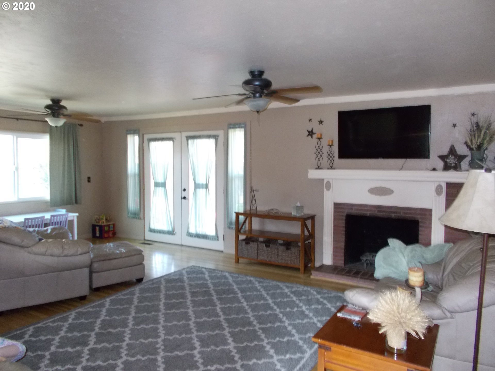 3131 Southwest Isaac Avenue Pendleton, OR 97801 - Photo 2 of 18