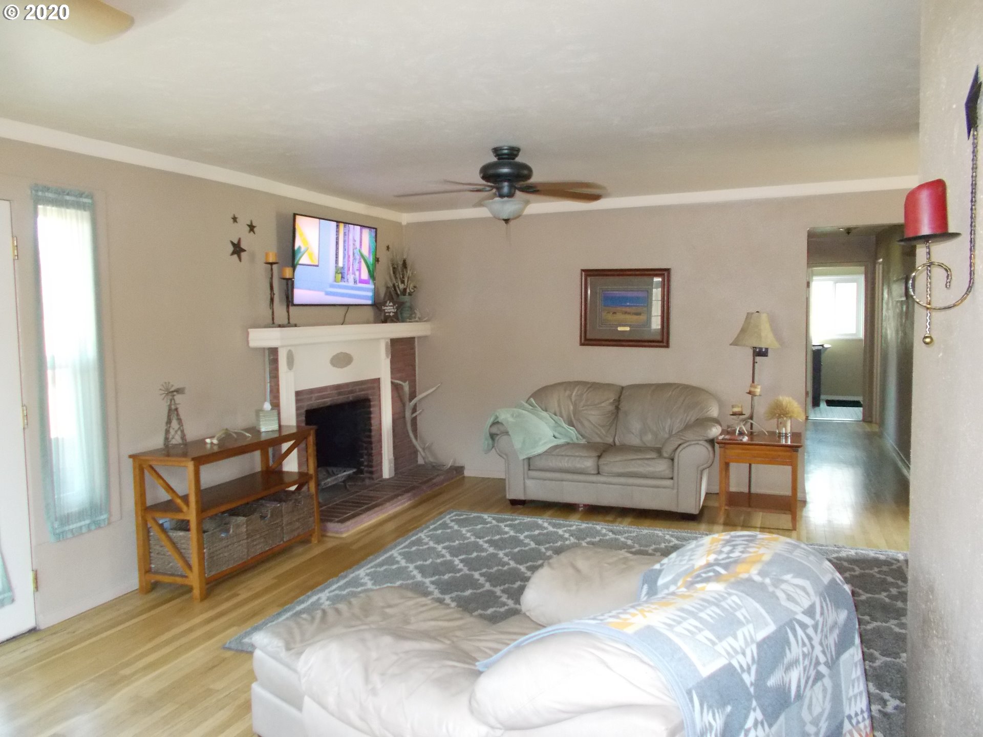 3131 Southwest Isaac Avenue Pendleton, OR 97801 - Photo 3 of 18