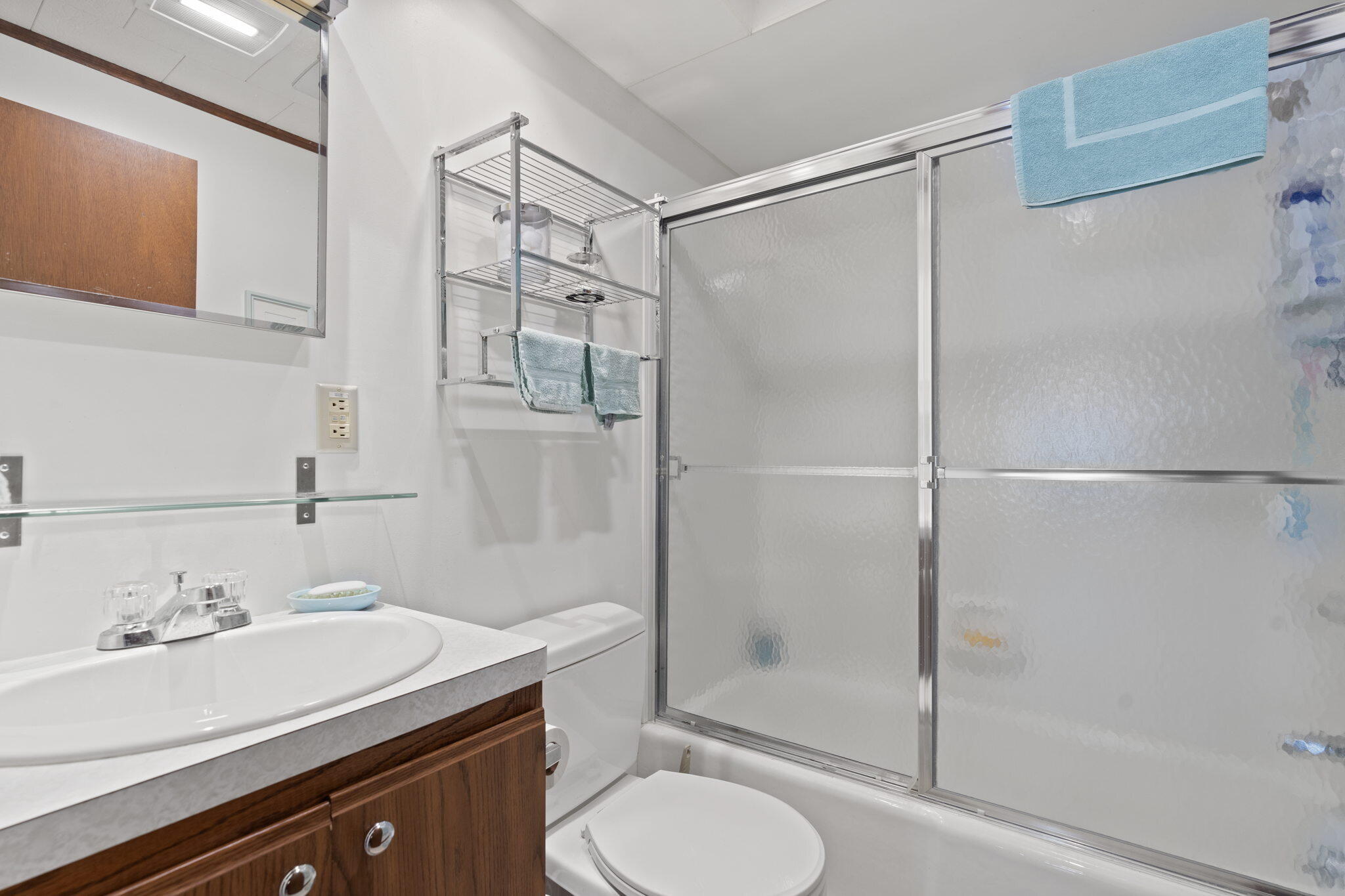 94 F F Sanborn Road Sabattus, ME 04280 - Photo 32 of 39 32-full bath
