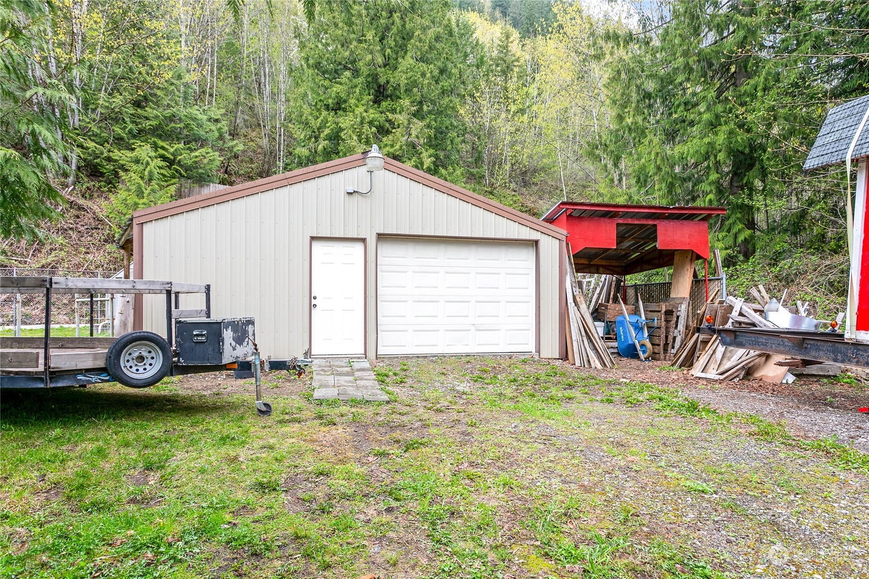 6040 Reese Hill Road Sumas, WA 98295 - Photo 30 of 34 a view of a house with backyard