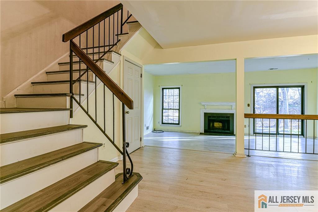 2806 Cricket Circle, Unit 2806 Edison, NJ 08820 - Photo 18 of 41 Gallery Image 18