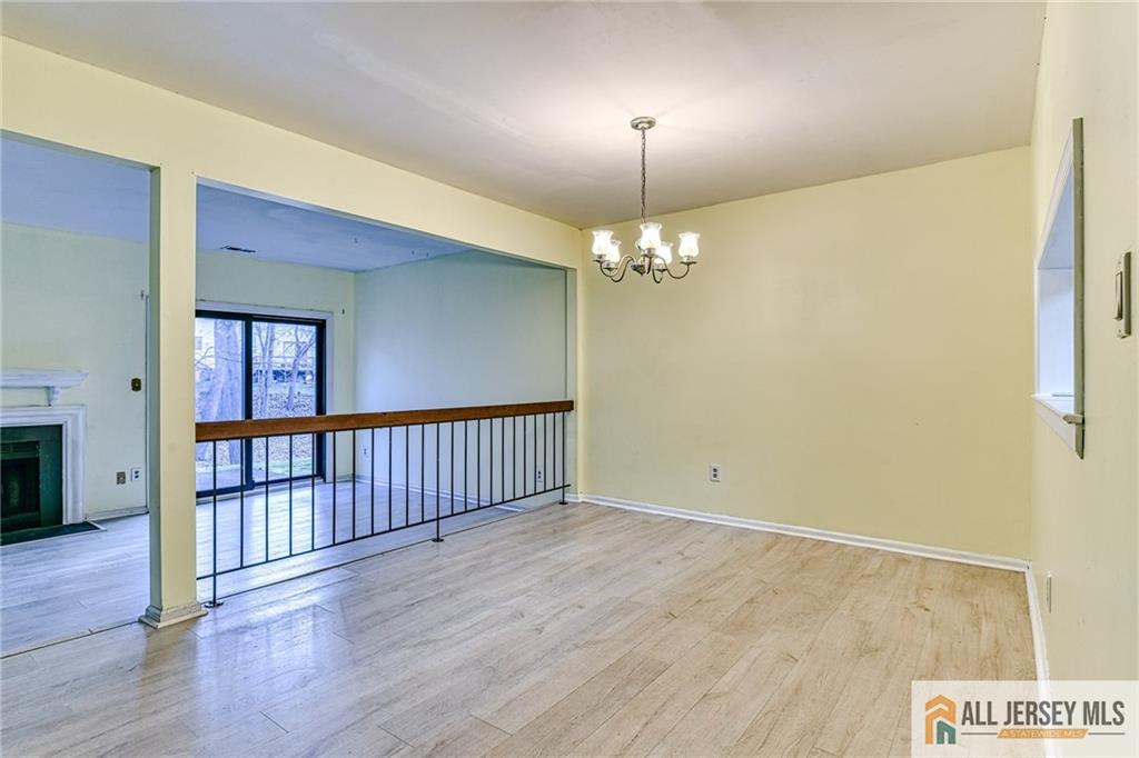 2806 Cricket Circle, Unit 2806 Edison, NJ 08820 - Photo 19 of 41 Gallery Image 19