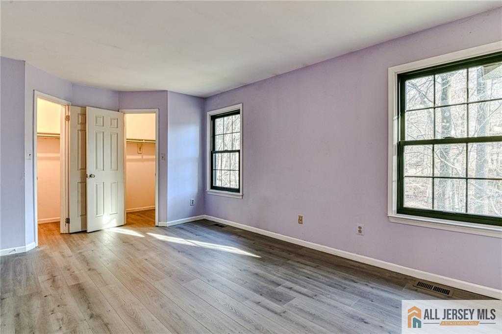 2806 Cricket Circle, Unit 2806 Edison, NJ 08820 - Photo 24 of 41 Gallery Image 24