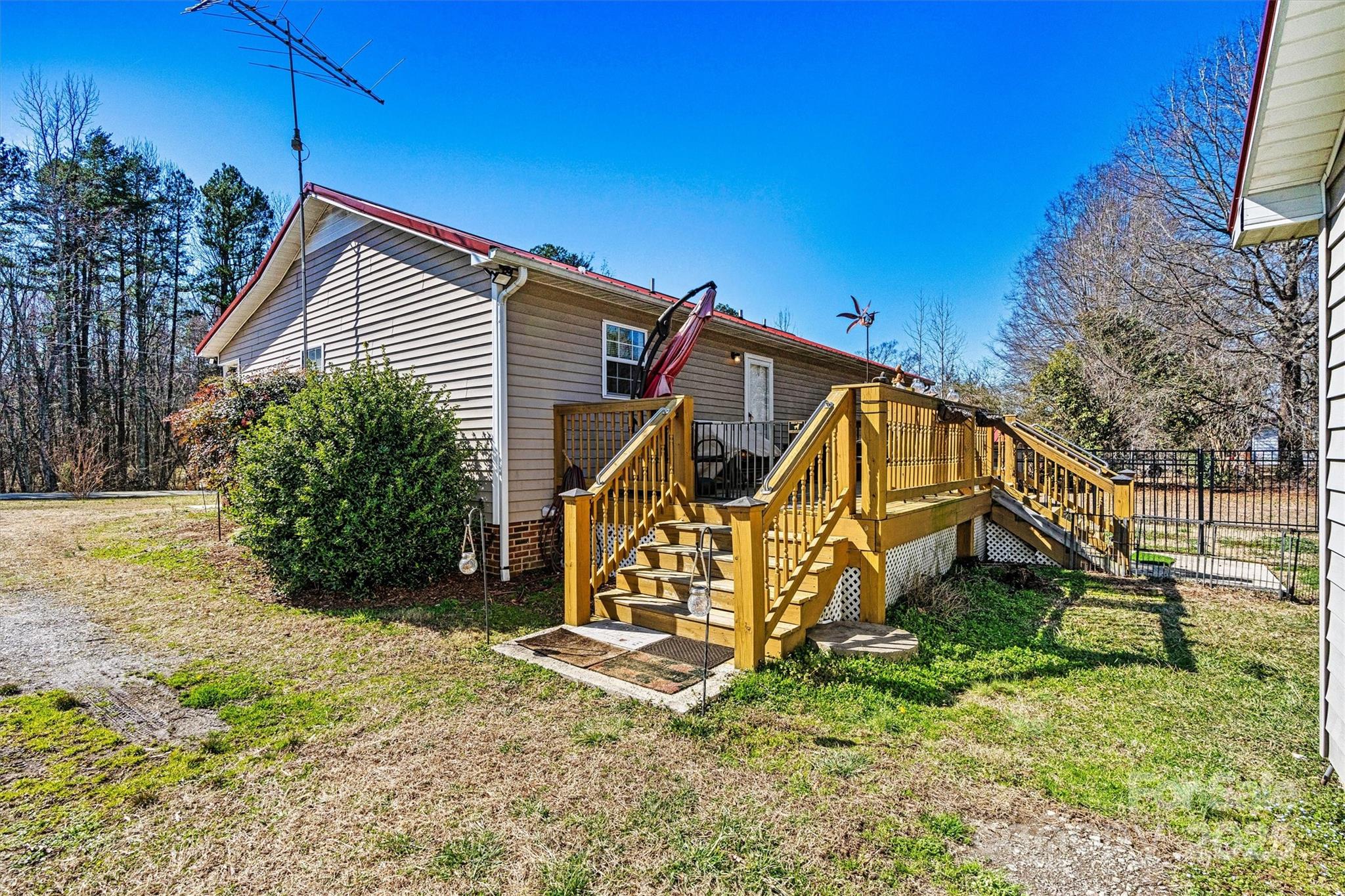 4136 Little Mountain Road Newton, NC 28658 - Photo 33 of 38 Gallery Image 33