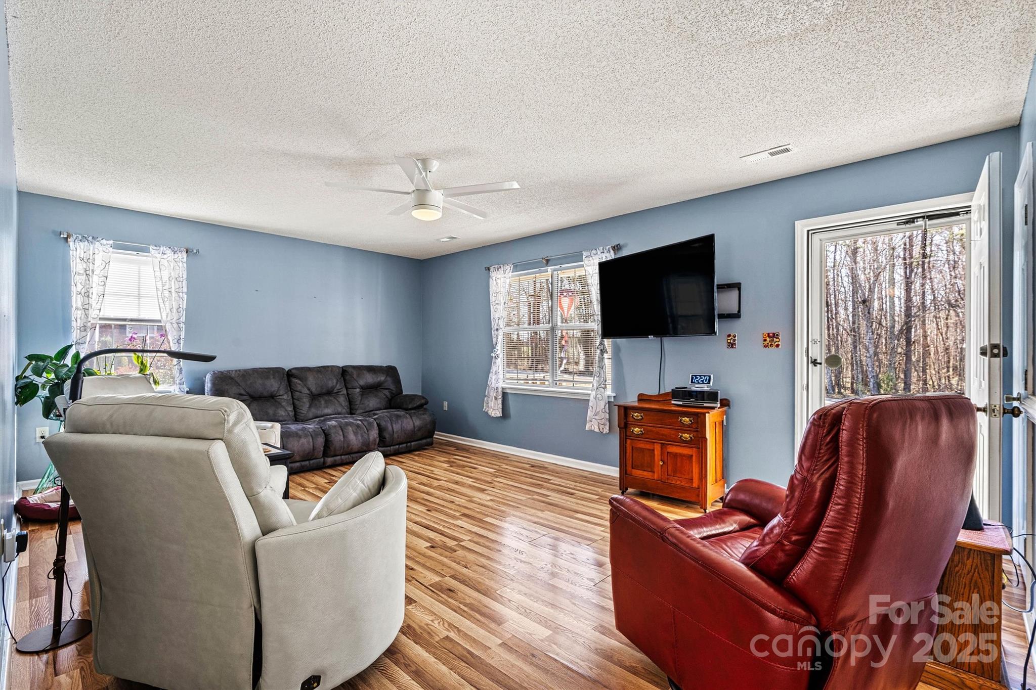 4136 Little Mountain Road Newton, NC 28658 - Photo 10 of 38 Gallery Image 10
