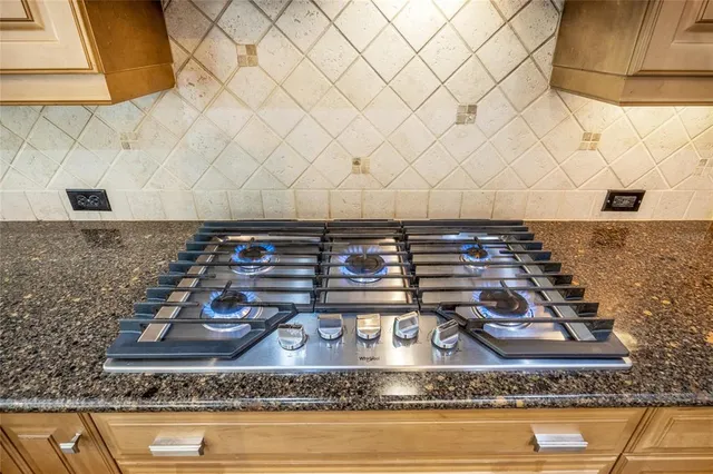 $789,000 | 7146 Southwest 35th Avenue, Gainesville, FL 32608