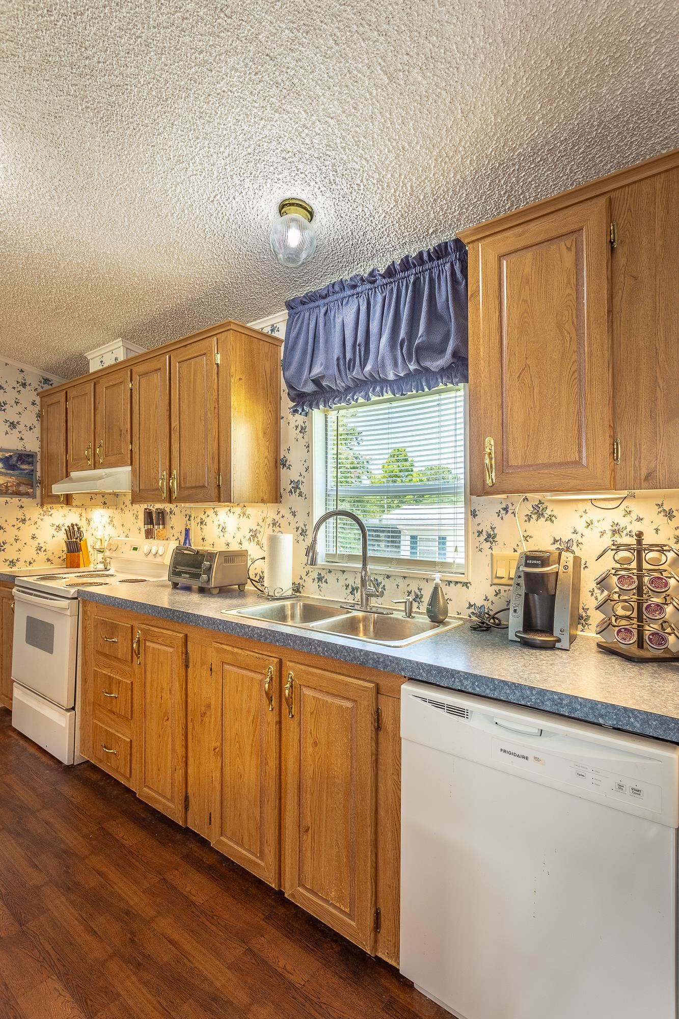 2183 Oak Street Carrabelle, FL 32322 - Photo 19 of 32